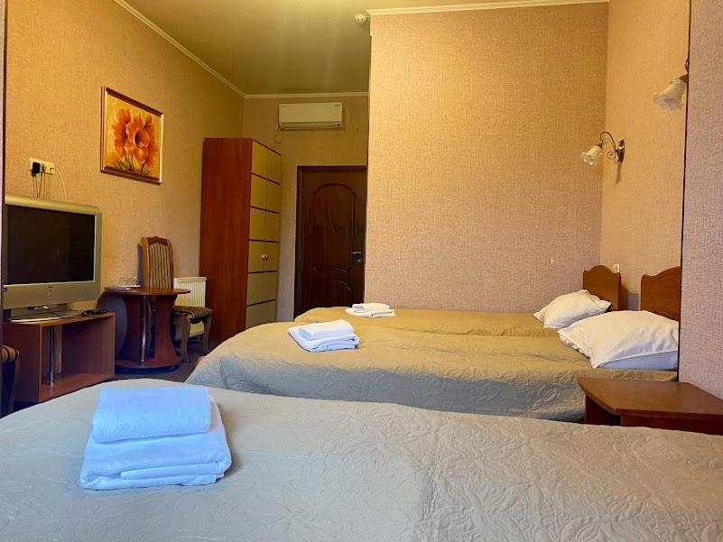 Golden Lion Hotel Boryspil Ngoại thất bức ảnh