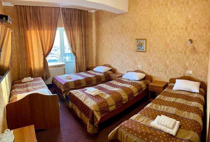 Golden Lion Hotel Boryspil Ngoại thất bức ảnh