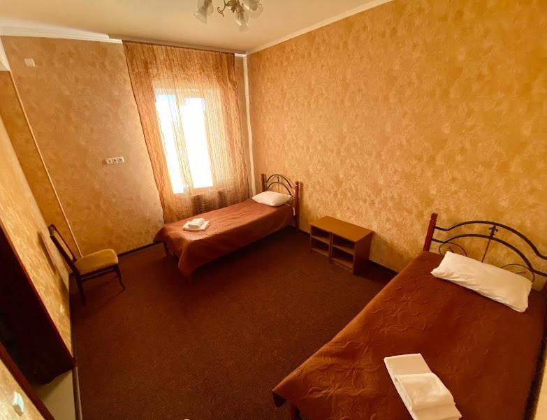 Golden Lion Hotel Boryspil Ngoại thất bức ảnh