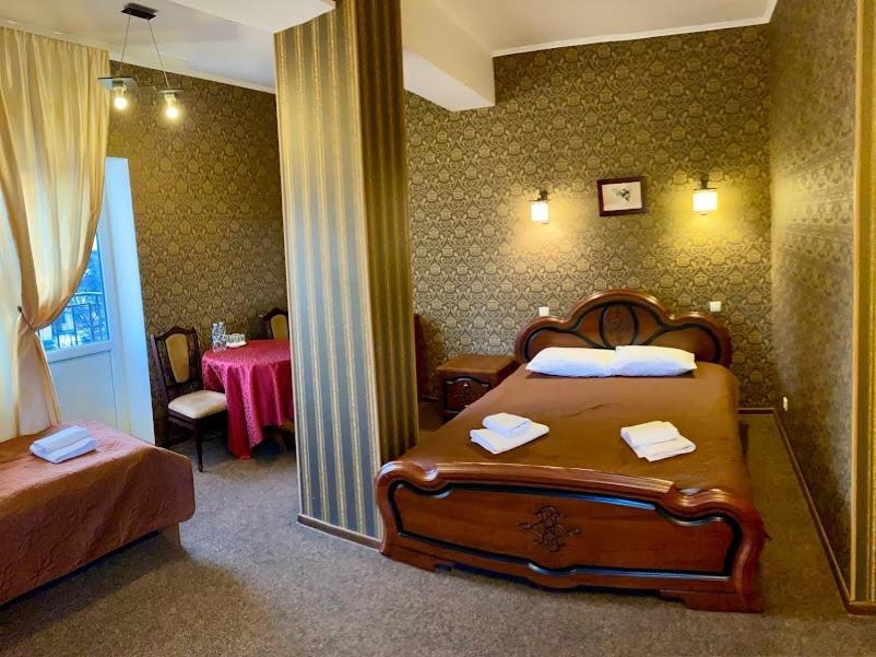 Golden Lion Hotel Boryspil Ngoại thất bức ảnh