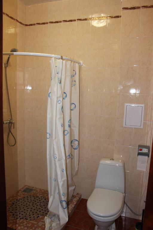 Golden Lion Hotel Boryspil Phòng bức ảnh